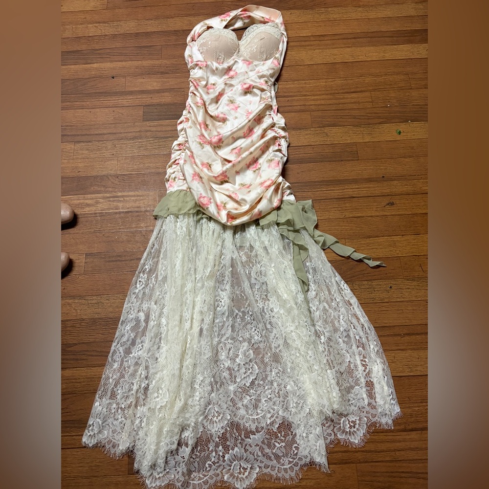 Lacemade Collection Oceanides" Dress - Picture 7 of 16
